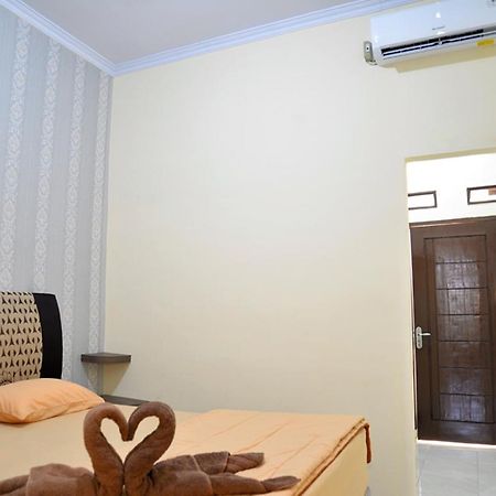 Haura Syariah Home Stay Бандар-Лампунг Екстер'єр фото