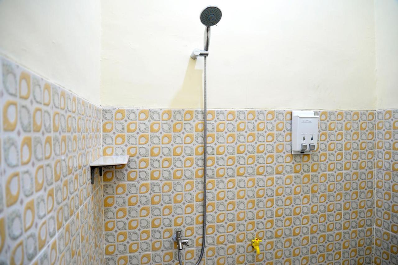 Haura Syariah Home Stay Бандар-Лампунг Екстер'єр фото
